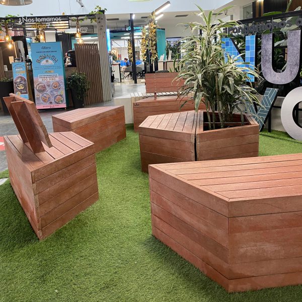 Sala en Madera Plástica – Cedro - Imagen 2